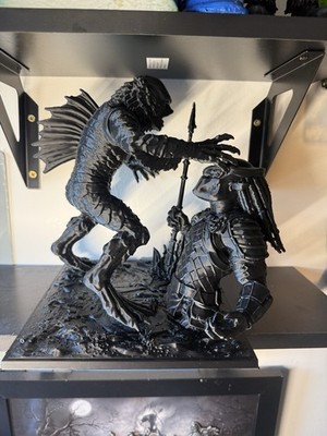 Large Creature From The Black Lagoon Vs Predator Figure