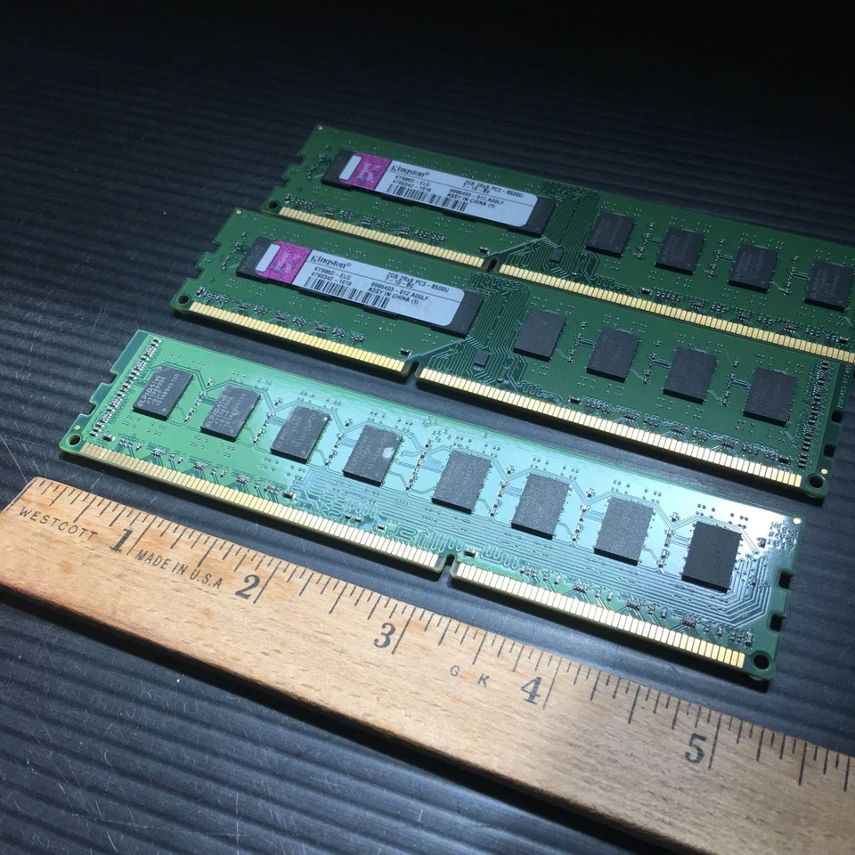 ONE Kingston KY996D-ELD 4790342-1018  2GB 2Rx8 PC3-85000U PC Memory - Image 3 of 4