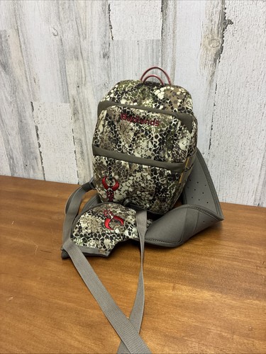 Badlands Bino X Approach Camo Binocular Magnetic Bag & Harness Great Condition