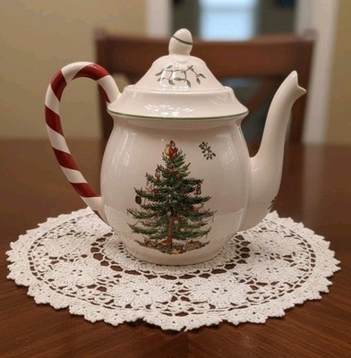 Spode CHRISTMAS TREE Teapot   6 Cup  Peppermint Candy Cane Handle 