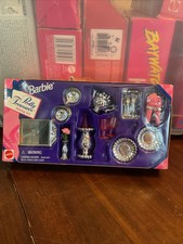 1996 BARBIE PRETTY TREASURES SPARKLING DINING SET - 13761