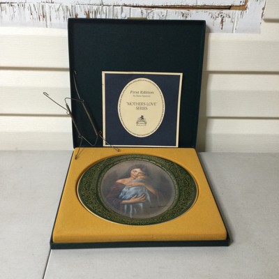 Pickard Porcelain Irene Spencer Mothers Love Series First Edition 9 3/8'' Plate