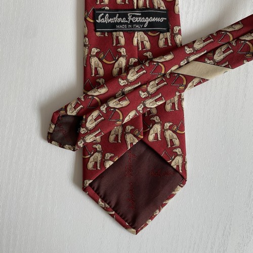 SALVATORE FERRAGAMO Silk Red Dog Hunting Horn Design Luxury Tie Made In Italy - Picture 6 of 6