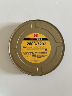 Kodak 250D / 7207 16mm 400ft / 122m Vision 3