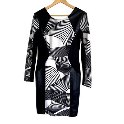black and white contrast dress Black & White Sleeveless Contrast Dress – Aecia