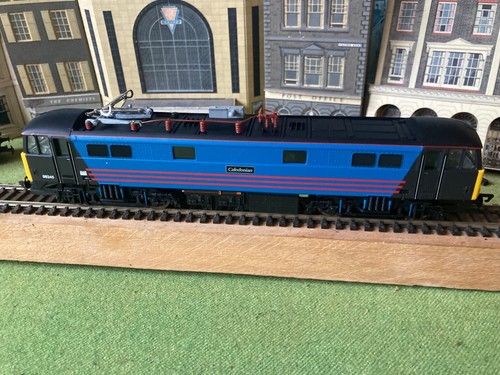 Hornby Class 86 Virgin Railways 86245 "Caledonian" R2242 00 gauge near mint - Picture 5 of 10