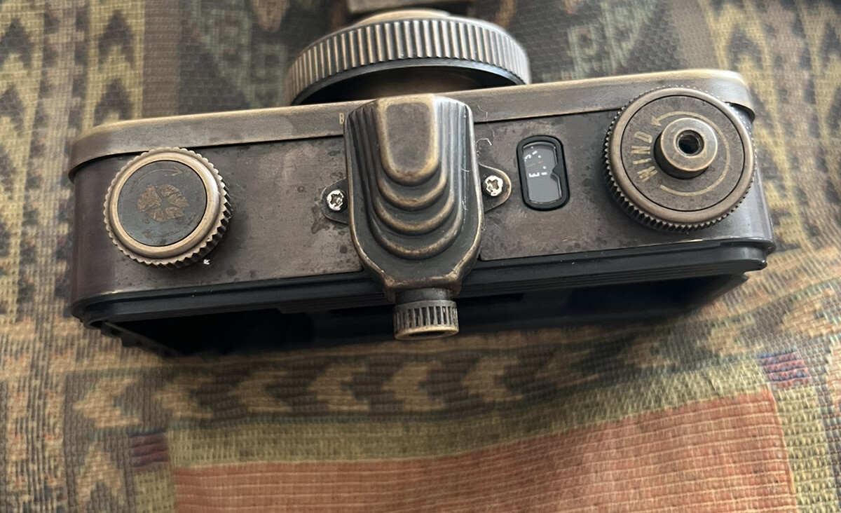 LOMOGRAPHY LA SARDINA COYOTE LIMITED EDITION 35MM FILM CAMERA WITH