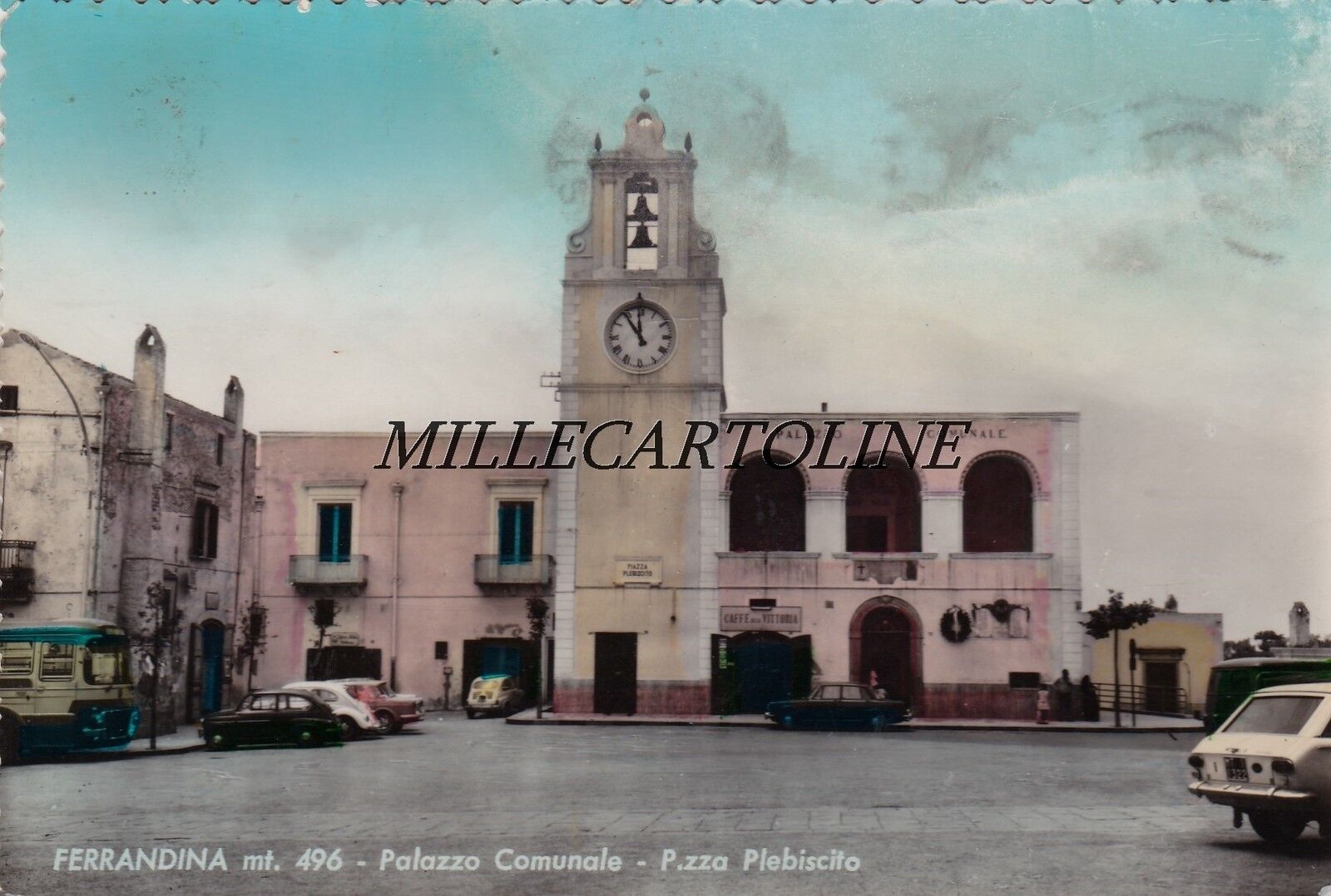 Foto 1 di 2