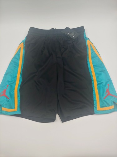 Air JORDAN Franchising Triangolo Nero Basket Pantaloncini Taglia Media  Nuovo con etichette AJ1120-011 | eBay
