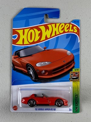 Hot Wheels - HW Exotics - '92 Dodge Viper RT/10 Red