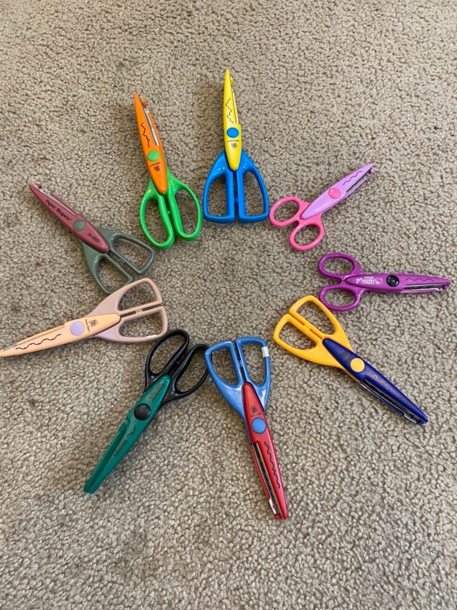 Lot De 8 Paires De Ciseaux à Découper Provo Craft & Fiskars - Avec 1 Découpeur D'angle, Occasion