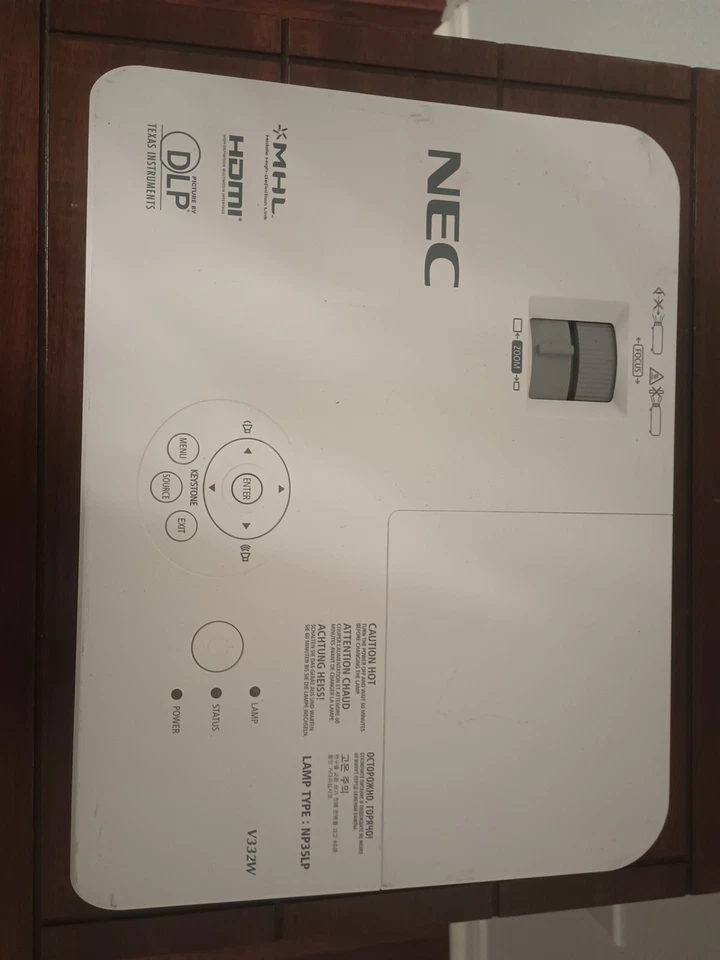 NEC V332W DLP Projector 3300 Lumens PC 3D Ready Full HD HDMI - Image 2 of 4