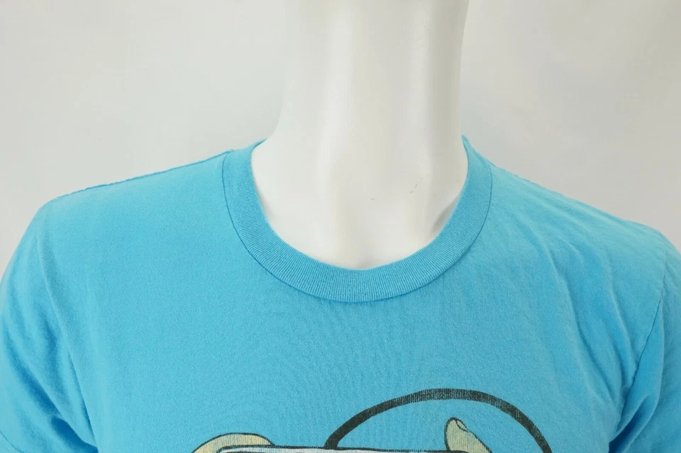 LOCAL CELEBRITY HOLLYWOOD MVP NINTENDO NES CONTROLLER LIGHT BLUE SHIRT SIZE S - Image 2 of 4