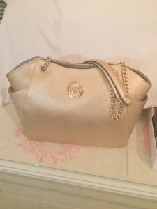michael kors gold purse
