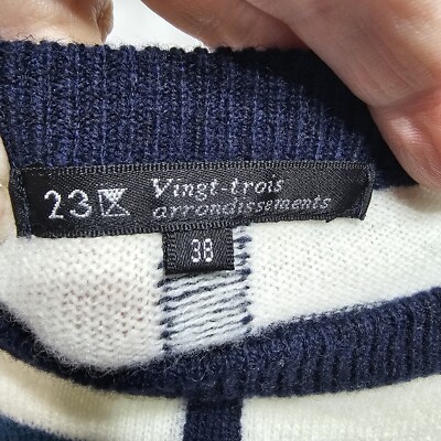 23 Vingt-Trois Arrondissements Women