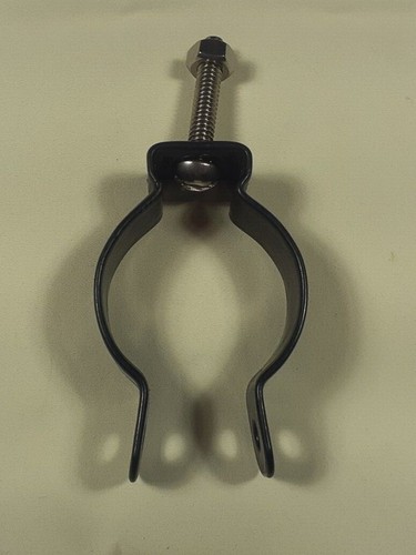 Plastibond PB6H4B 1-1/2 Inch PVC Coated Conduit Hanger w/ Bolt - Picture 2 of 5