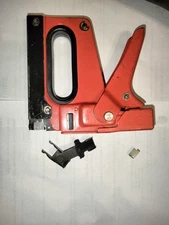 Vintage Markwell  Staple Tacker Gun Heavy Duty red  made taiwan read