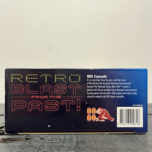 Nintendo Classic Mini Entertainment System NES BRAND NEW FREE TRACKED POSTAGE - Picture 3 of 16