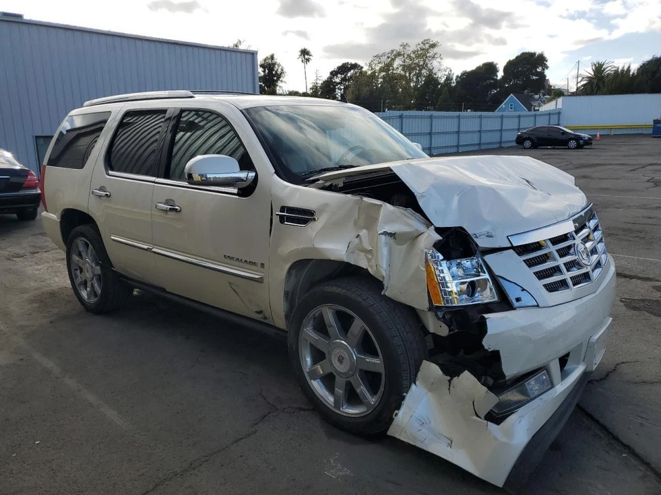 Б/у топливный бак подходит: 2009 Cadillac Escalade без китайского оборудования 5,3 л VIN 3 8 d - Изображение 4 из 4