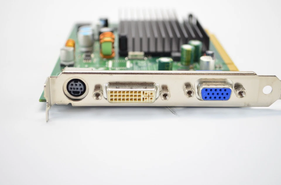 Dell GeForce 7300 LE PCIe x16 Video Card 128MB DVI VGA TV-Out 0CH484 CH484 P280 - Image 2 of 4