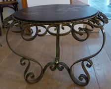 TABLE BASSE ou GUERIDON FER FORGE PLATEAU BOIS PEINT