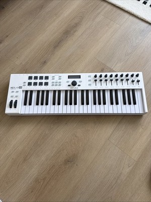 Arturia KeyLab Essential 49 Keyboard Controller