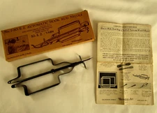 Vintage Wonderart No. 7 SO. E.Z. Automatic Hook Rug Needle w/Box & Instructions