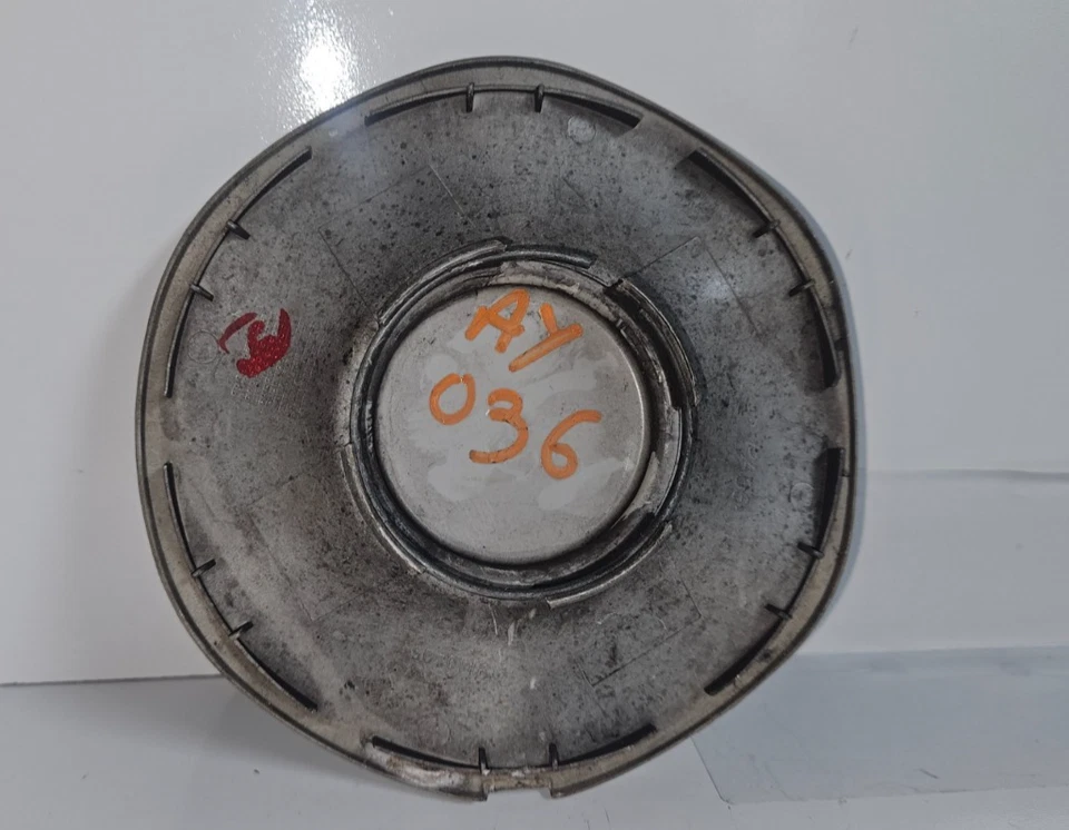 Volvo 850 1993-2000 tapacubos central OEM, 9140405 Foto 2 de 4