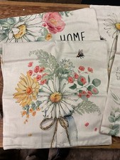 Linen Floral Throw Pillow Cover 18x18, 4 Pack