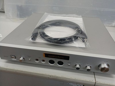 LUXMAN P-700u headphone amplifier #BE15608