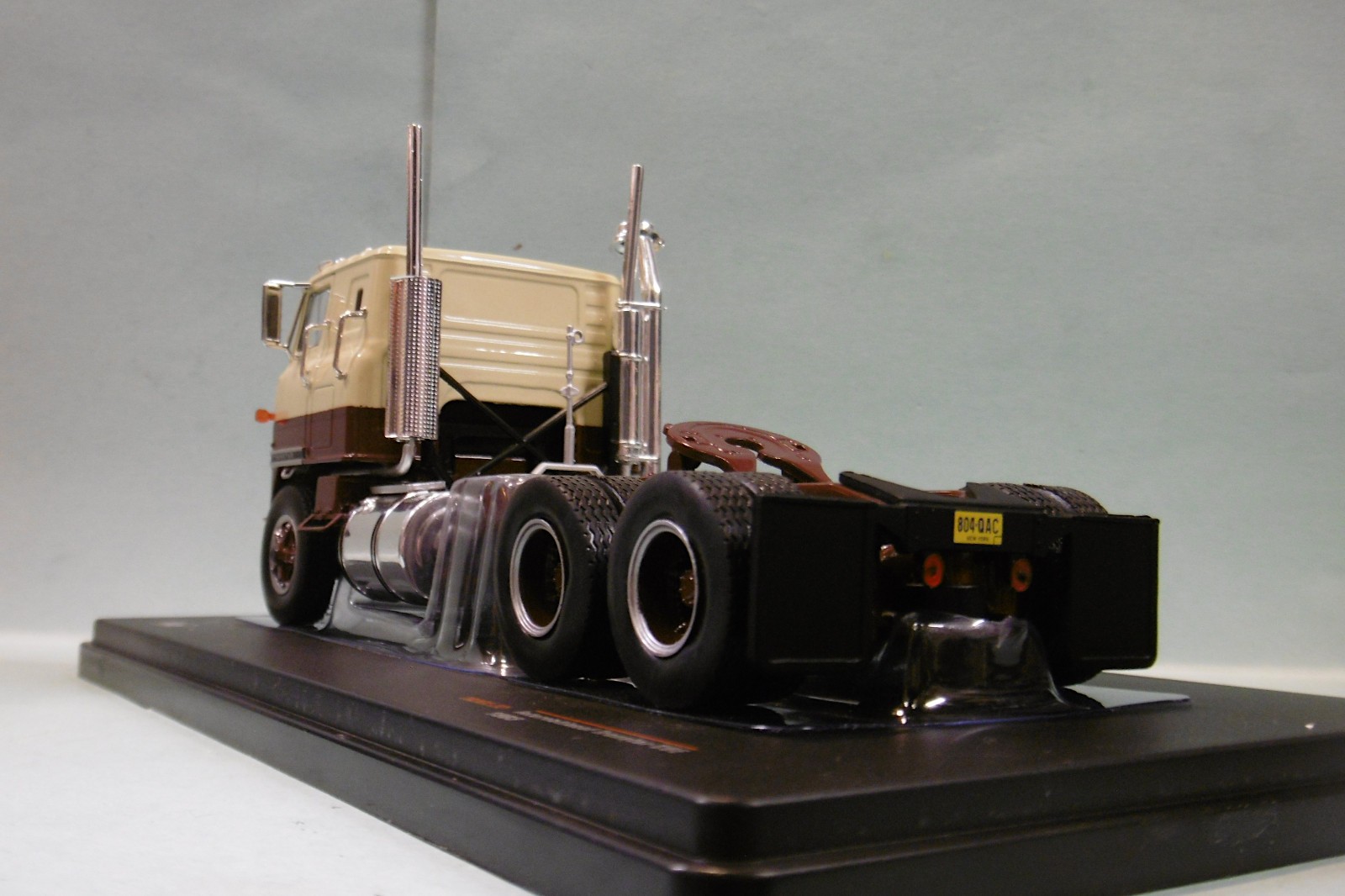 Camion International Transtar 1965 miniature Ixo TR201 finition premium en métal injecté 1/43 - 4