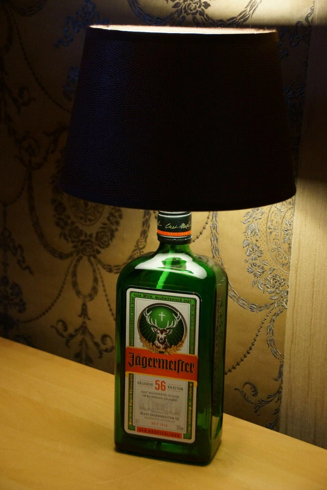 Jägermeister Modern LED-Tischlampe,Nachttischlampe  Schirm Braun - Bild 2 von 2