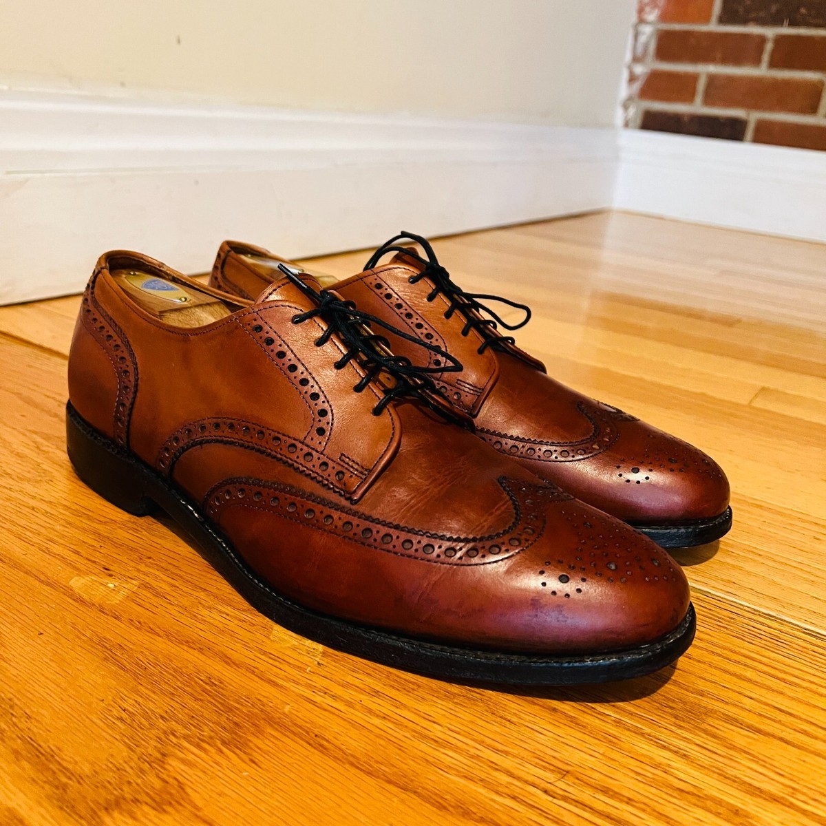 Allen Edmonds Classic Brown Leather Derby Oxford Wingtip Travel Business Size 14 Allen Edmonds Wingtip Upper Leather Dress Shoes for Men for  main image 4