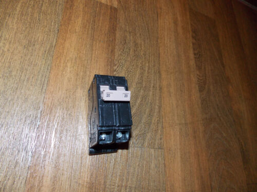 2 Pole 20 Amp 120 240VAC Plug In Plastic Foot Circuit Breaker No Box - Picture 3 of 4