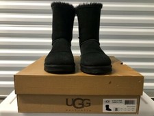UGG BAILEY BOW SUEDE SHEEPSKIN SHORT BOOT - US 8 BLACK AUTHENTIC