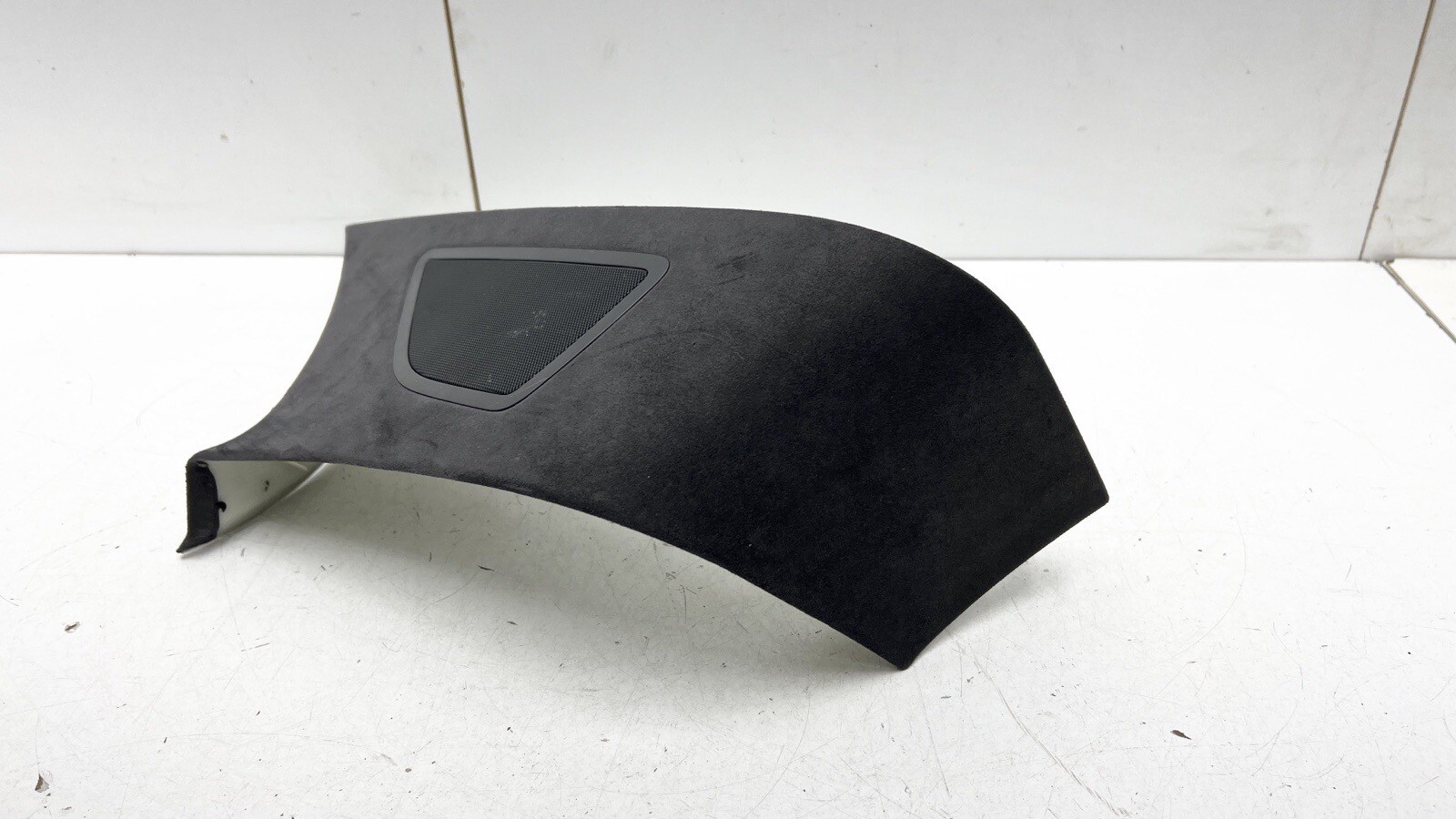 ⭐️2017-2020 Maserati Levante Rear Right ALCANTARA Pillar Panel Cover 6700987260