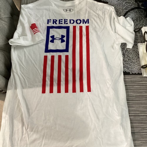 Camisa Under Armour Para Hombre UA Bandera de la Libertad Blanca Grande L America 4a EE. UU. Suelta Nueva - Imagen 2 de 2