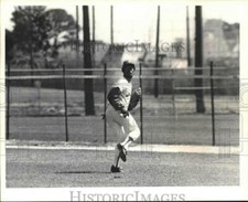 1978 Press Photo Elliott Maddox practices field - lfx07336