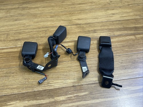 OEM 2021-2024 BMW M3 G80 SET REAR RIGHT & LEFT & CENTER SEATBELT BUCKLE  ๐ท - Picture 3 of 8