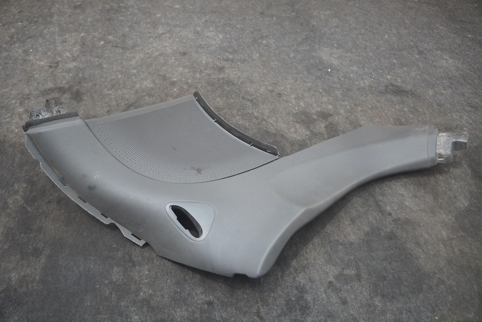 Rear Right Side Quarter Trim Panel Cover Black Coupe 420867036D 38M Audi R8 2011