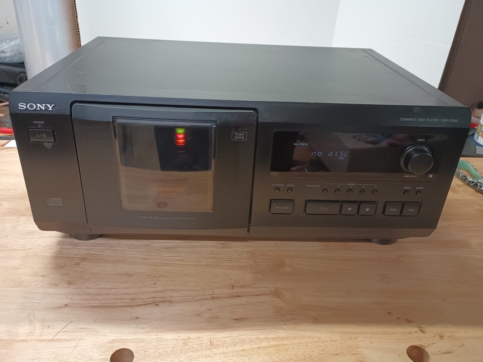 Sony CDP CX53 50 Disc CD Changer sony-cdp-cx53-50-disc-cd-changer