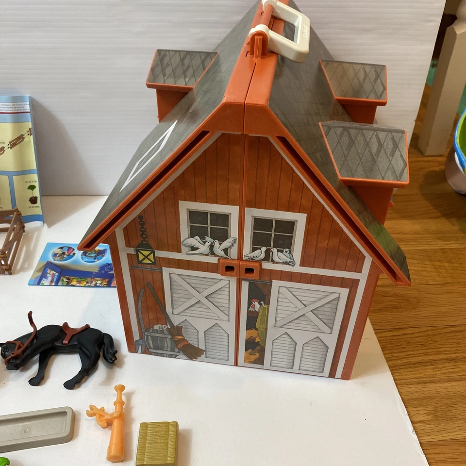 Playmobil 4142 Take Along Farm House Complete W Box And Manual - Image 2 of 4