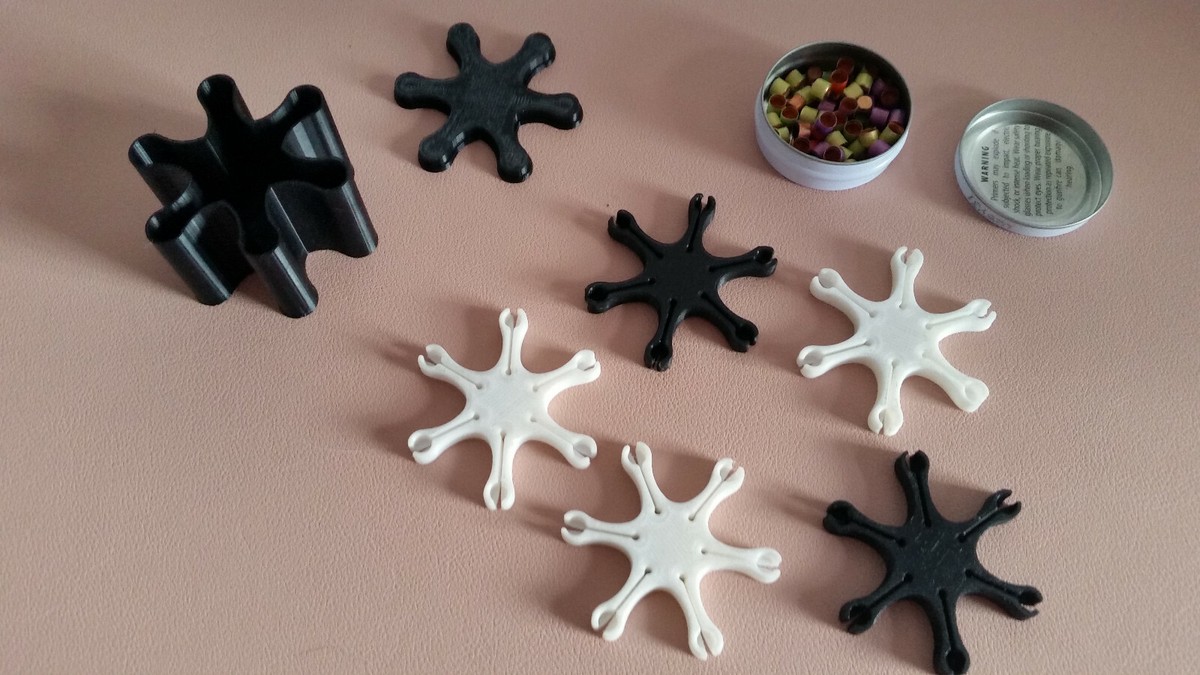 Boîte à Amorces Poudre Noire + 6 Portes Amorces – Fabrication Française