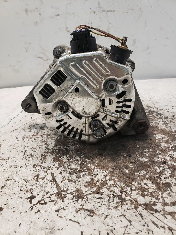 Alternador 6 cilindros compatible con 99-03 SOLARA 1394446 Foto 3 de 4