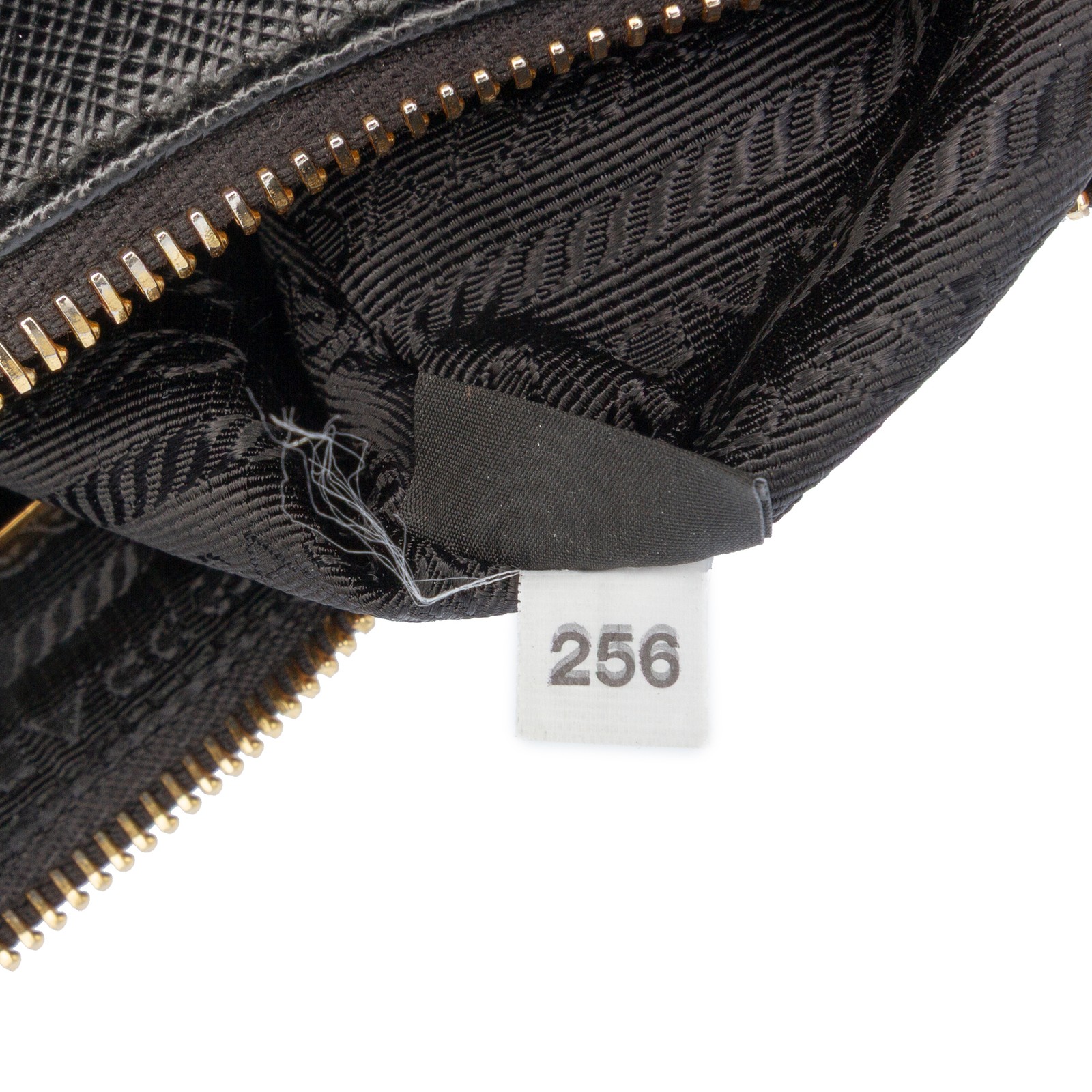 Authenticated Prada Saffiano Re Edition 2005 Blac… - image 6