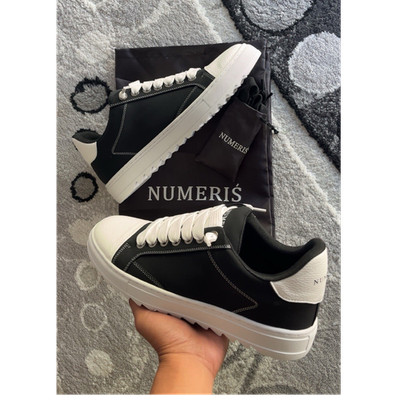 NUMERIS Low Top Sneaker Schwarz/Weiß EU 44 Unisex Sportschuh Schnürung