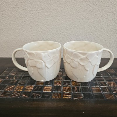 Belleek Pottery Set of 2 Hydrangea Porcelain Mugs. 10.5 Oz Each