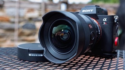 Sony FE 14mm f/1.8 GM Ultra Wide Angle Lens - FREE SHIPPING FROM USA