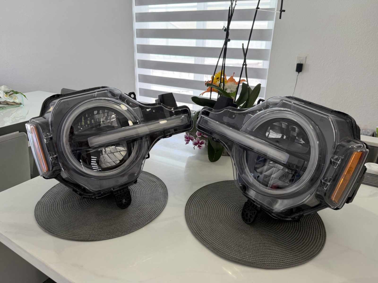 2021 - 2026 FORD BRONCO HEADLIGHTS FULL SIGNATURE LED OEM COMPLETE SET