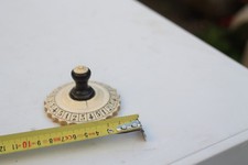 petite roulette en ebene et materiaux ancien jeux ???